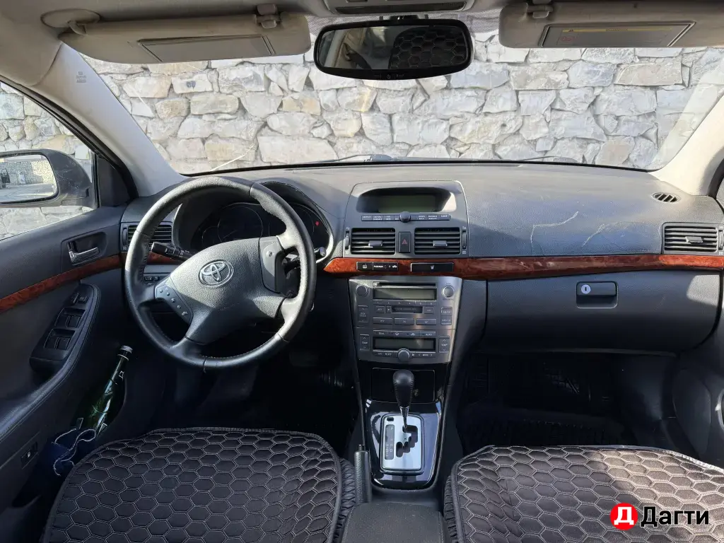 Toyota Avensis, 2003 года