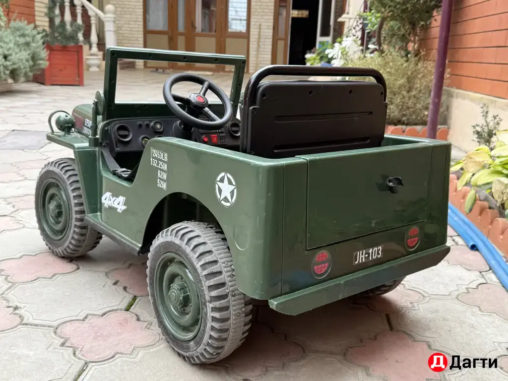детский электромобиль