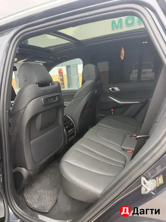 BMW X5, 2021 года