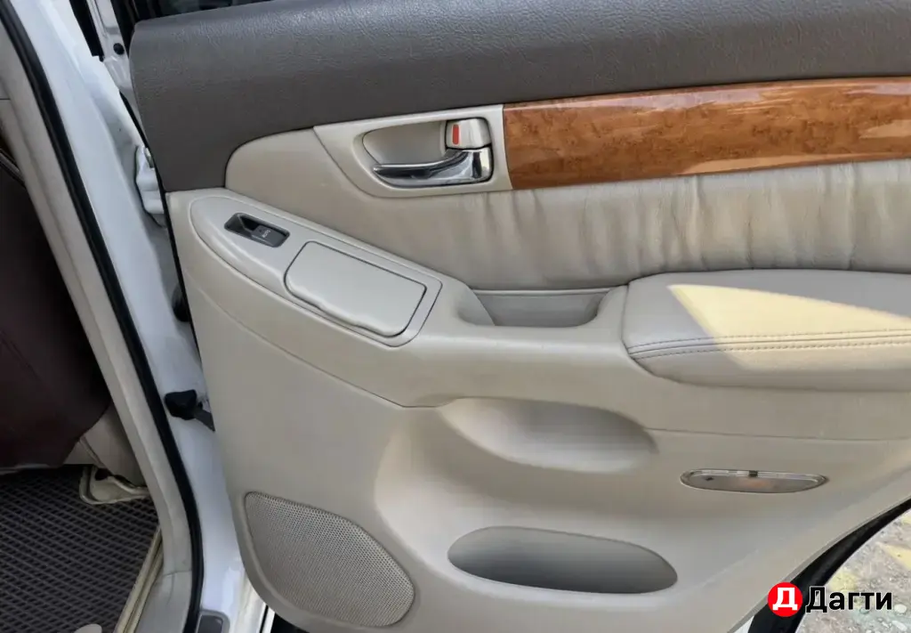 Lexus GX, 2004 года