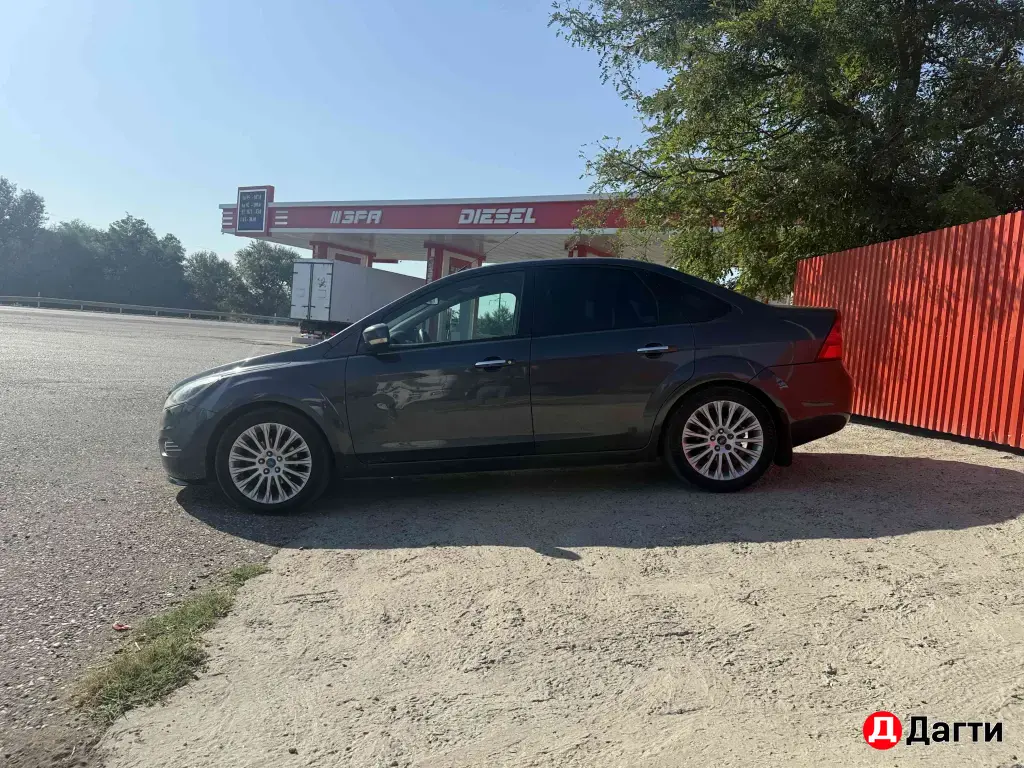 Ford Focus, 2010 года