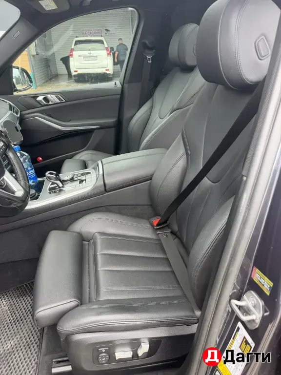 BMW X5, 2021 года
