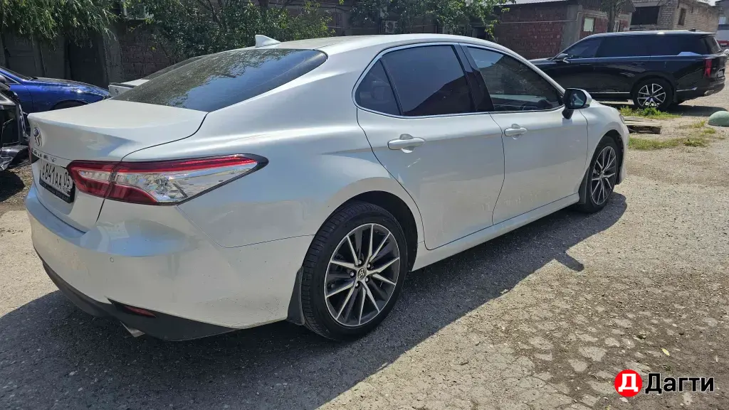 Toyota Camry, 2021 года