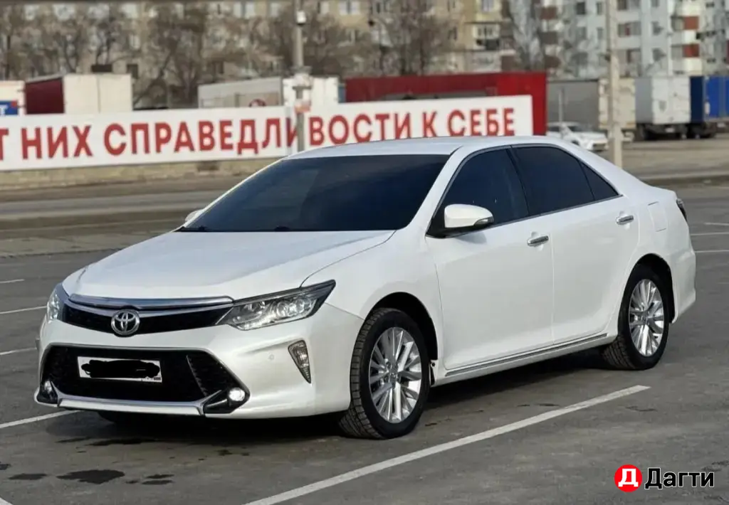 Toyota Camry, 2013 года