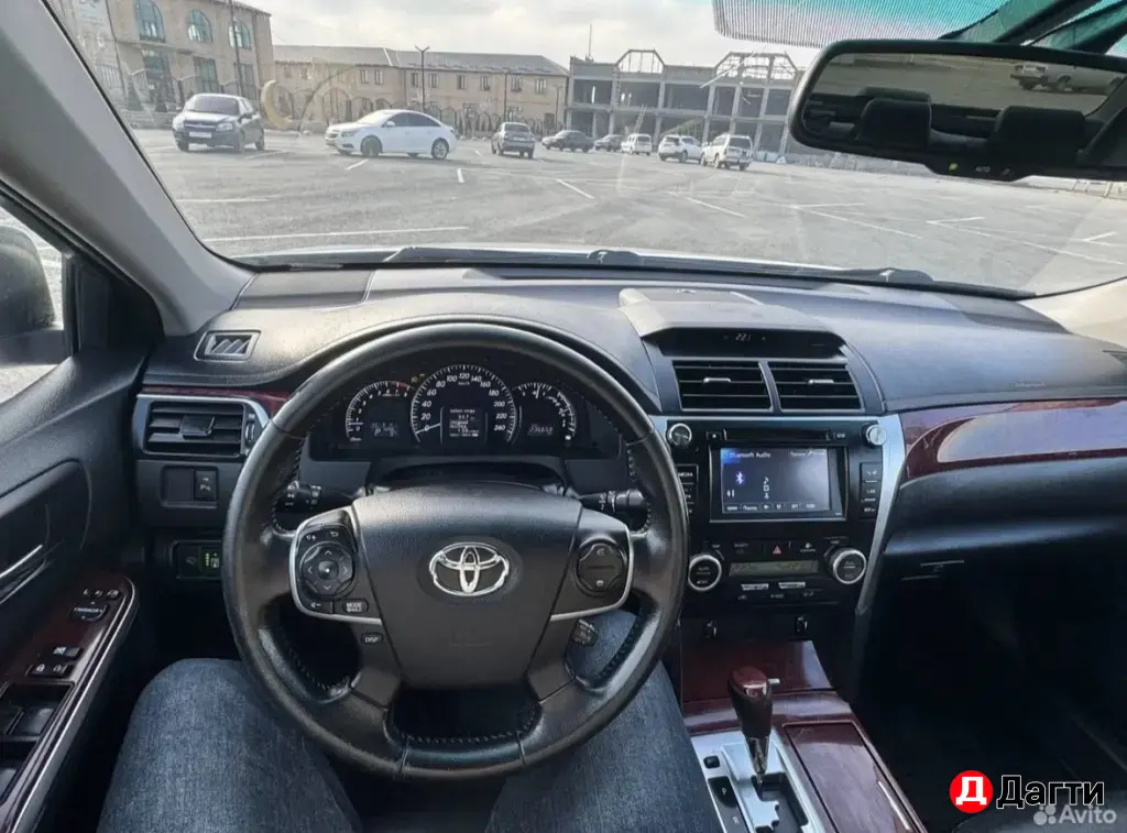 Toyota Camry, 2013 года