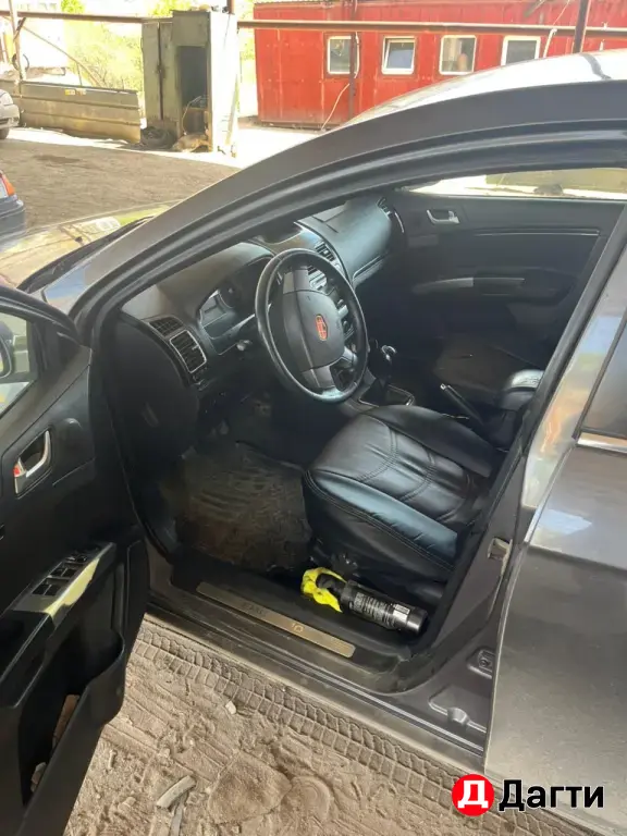 Geely Emgrand EC7, 2013 года