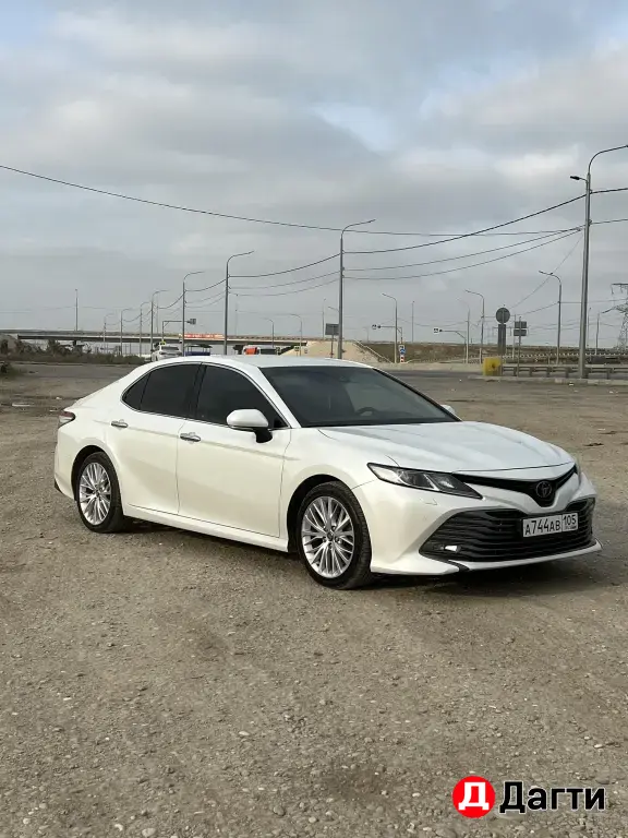 Toyota Camry, 2019 года