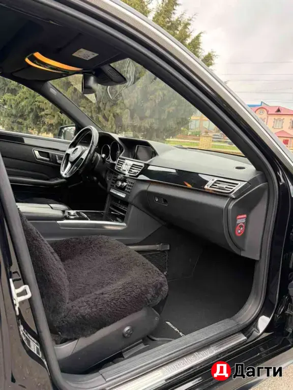 Mercedes-Benz E-Класс, 2013 года
