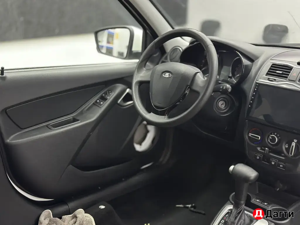 LADA (ВАЗ) Granta, 2019 года