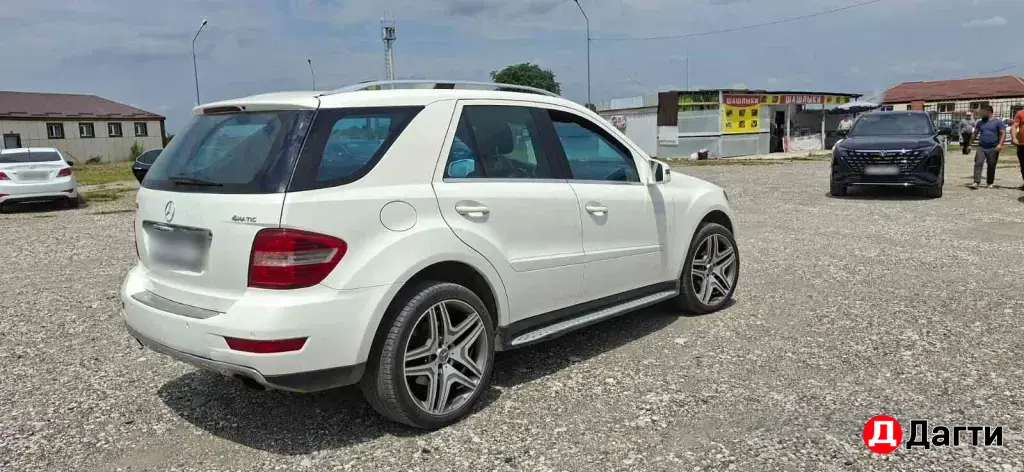 Mercedes-Benz M-Класс, 2011 года