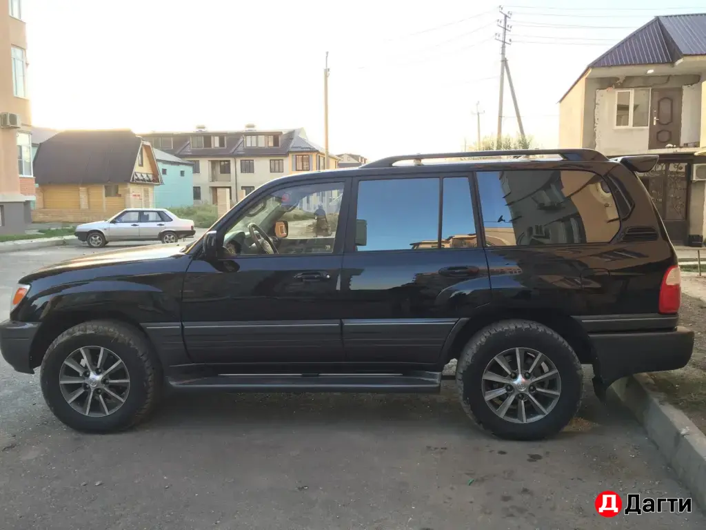 Lexus LX, 2003 года