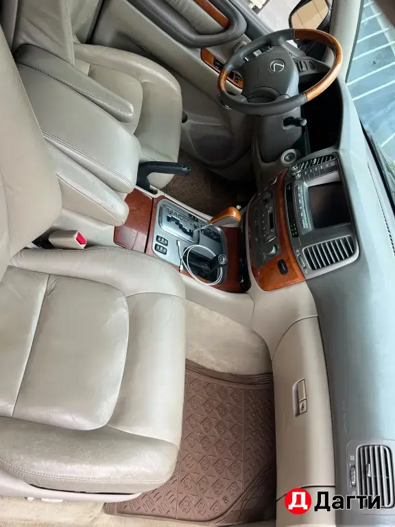Lexus LX, 2003 года
