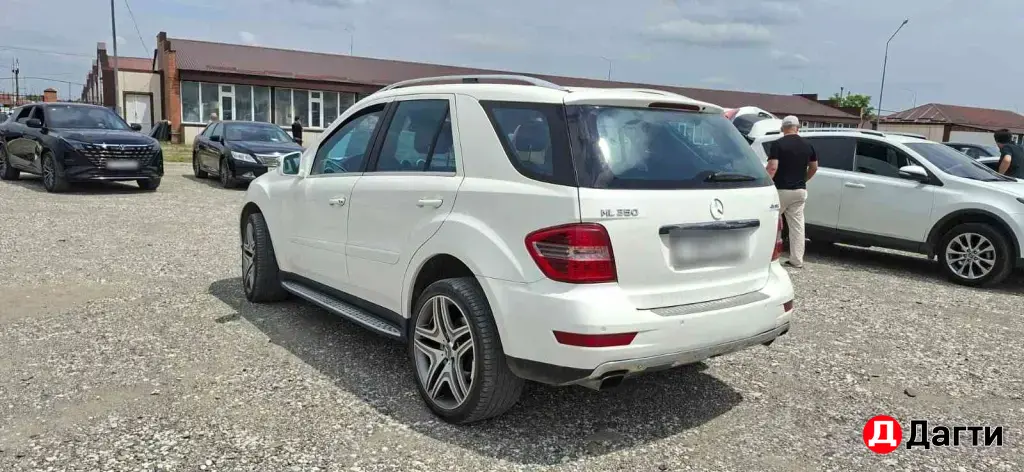 Mercedes-Benz M-Класс, 2011 года