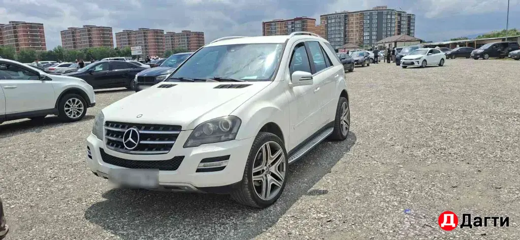 Mercedes-Benz M-Класс, 2011 года