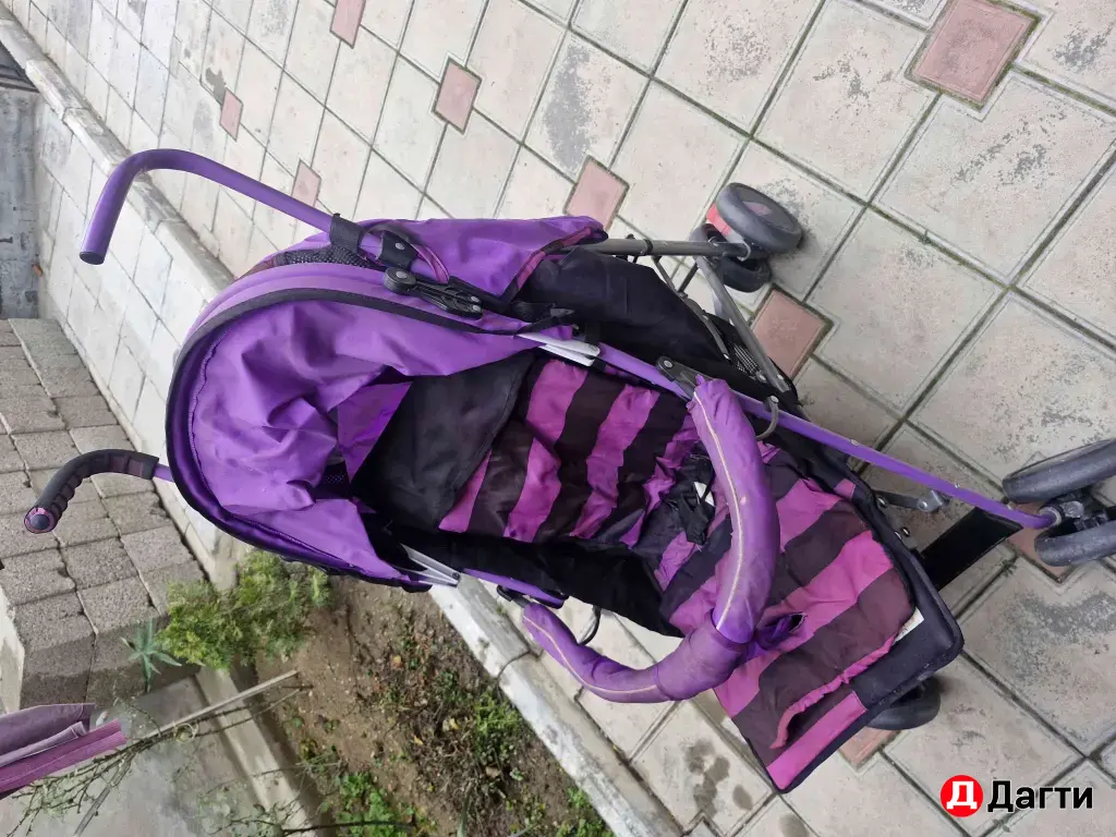 прогулочная коляска