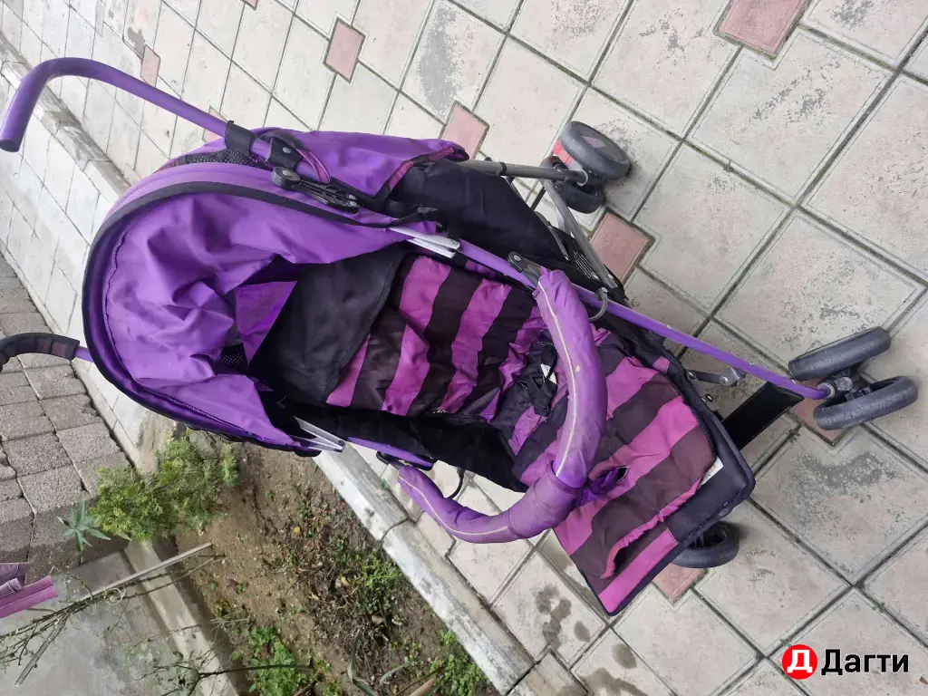 прогулочная коляска