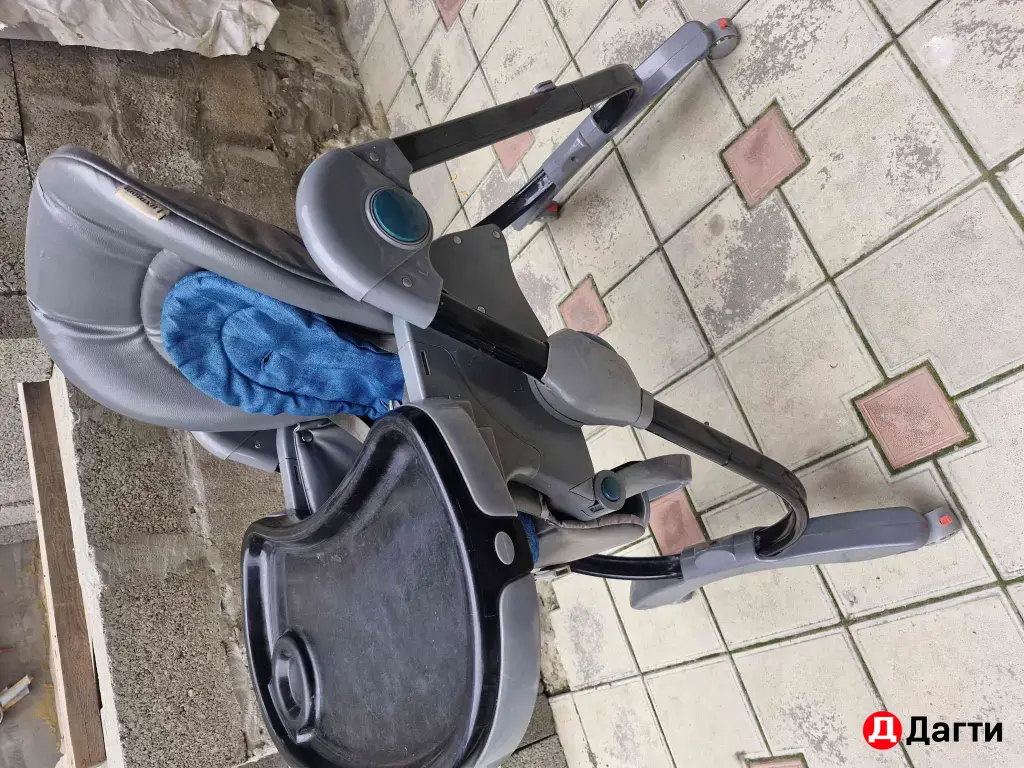 столик для кормление