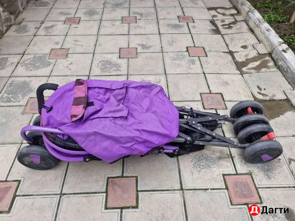 прогулочная коляска