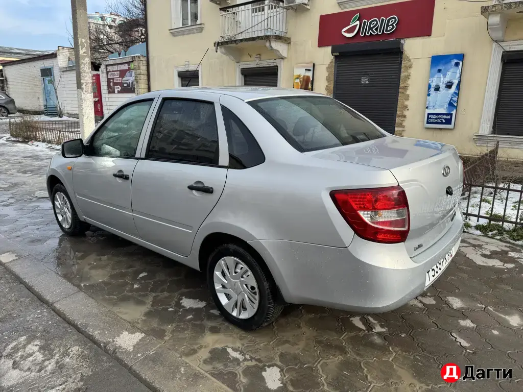 LADA (ВАЗ) Granta, 2013 года
