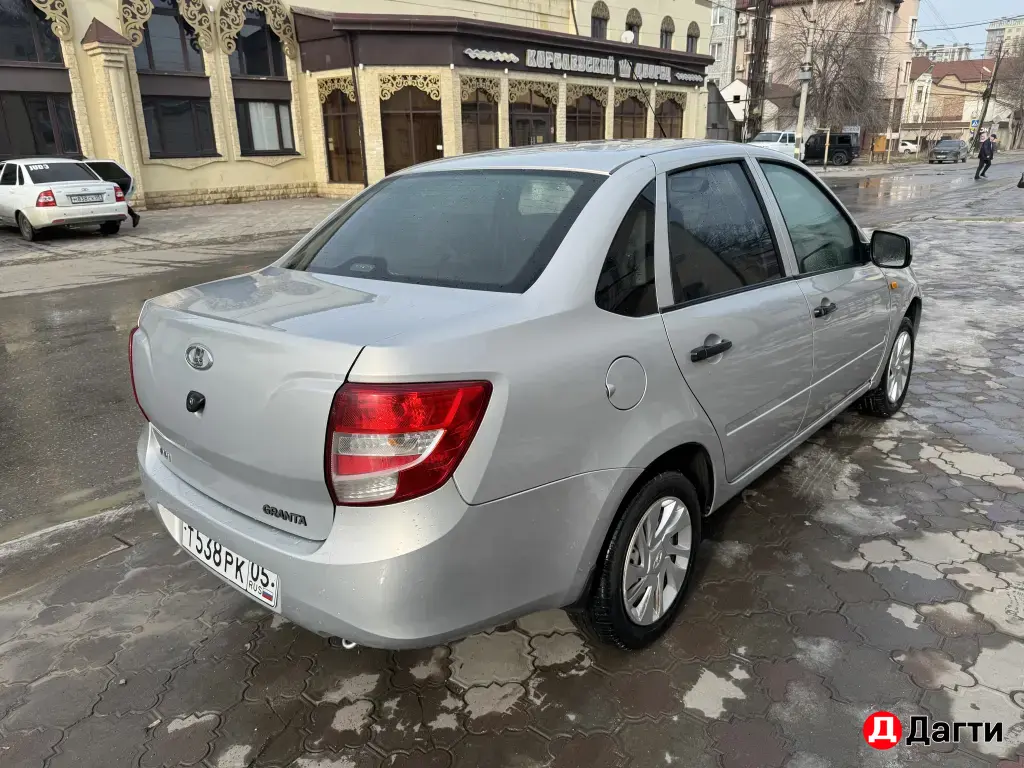 LADA (ВАЗ) Granta, 2013 года