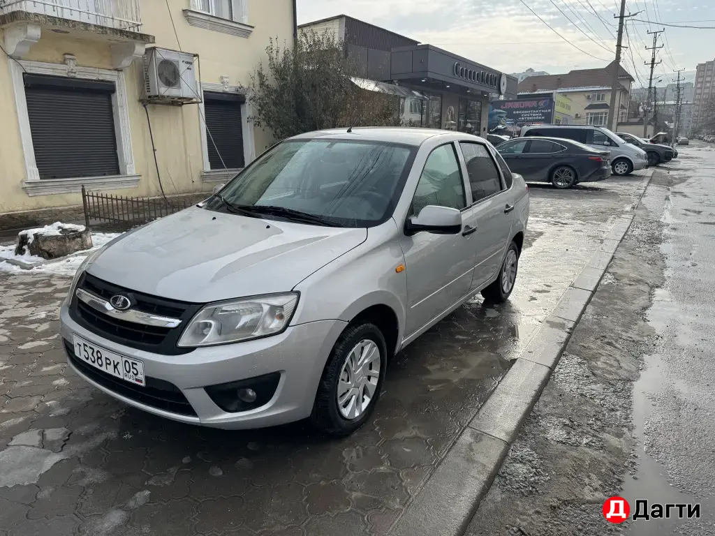LADA (ВАЗ) Granta, 2013 года