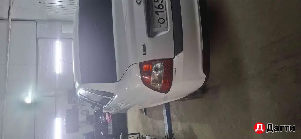 LADA (ВАЗ) Priora, 2014 года