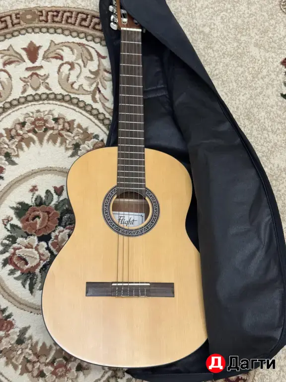 Гитара Flight
