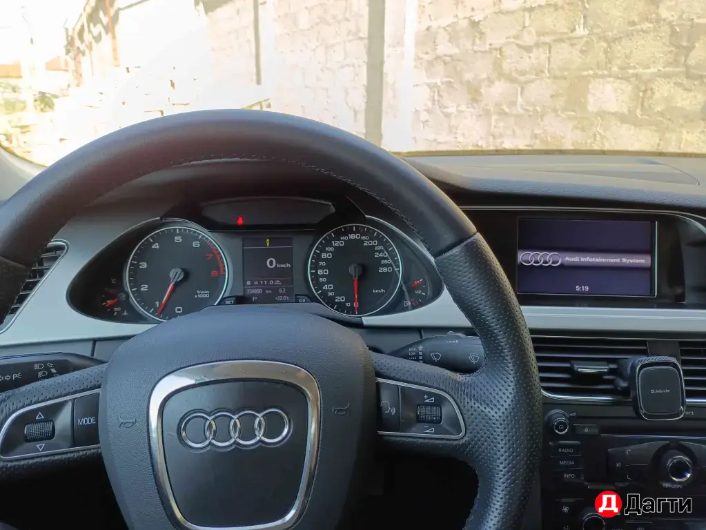 Audi A4, 2008 года