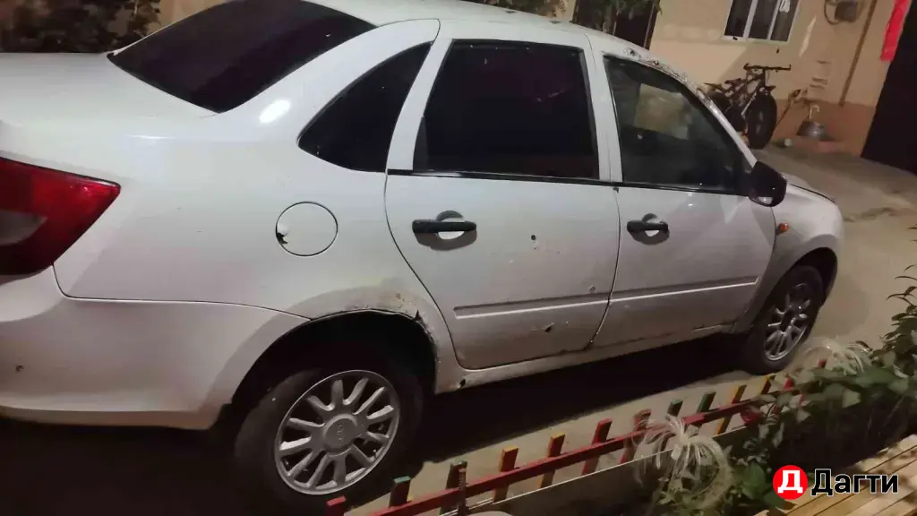 LADA (ВАЗ) Granta, 2013 года