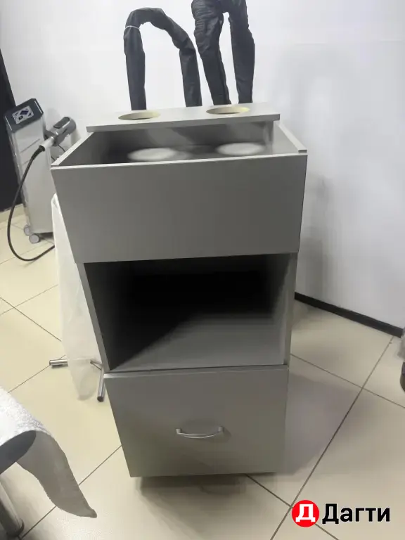 полка для стилистов