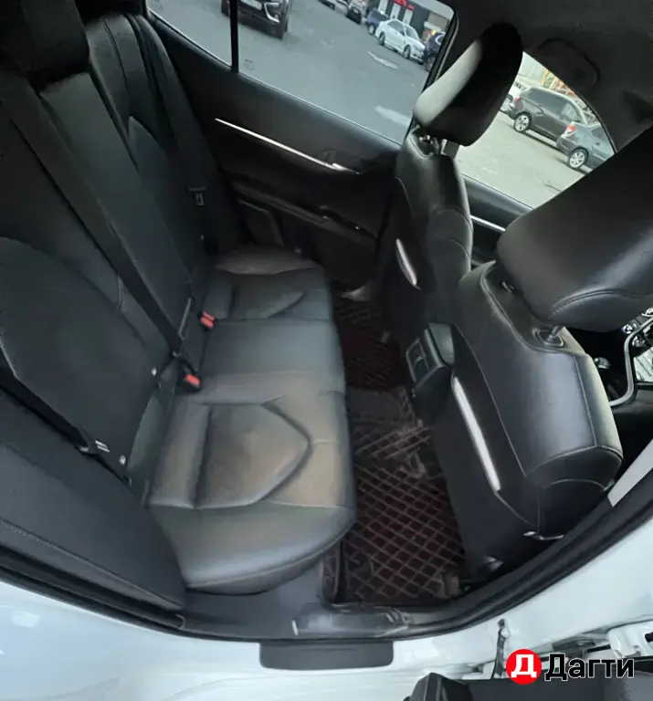 Toyota Camry, 2021 года
