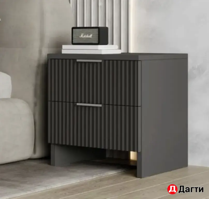 комоды , стеллажи , прикроватные тумбы , под заказ