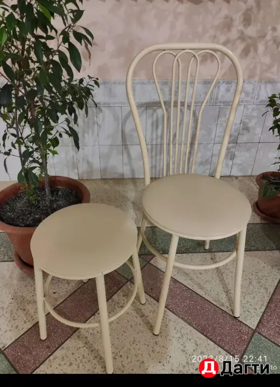 Стулья и табуретки