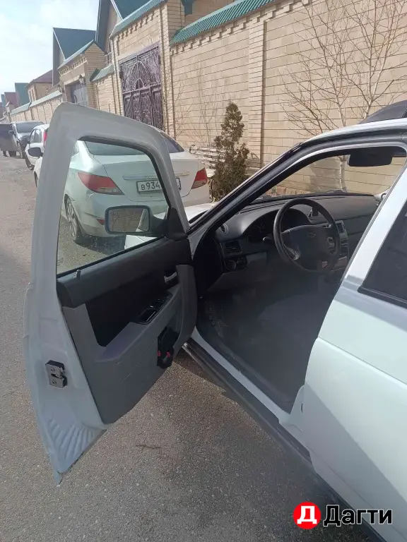 LADA (ВАЗ) Priora, 2010 года