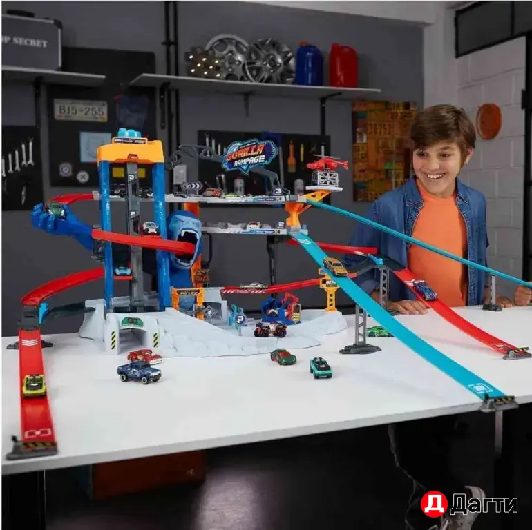 игровой центр гоночный трек