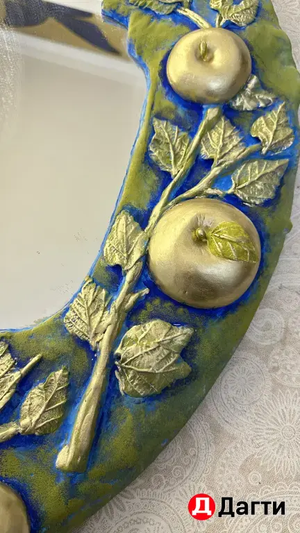 Настенное зеркало ручной работы