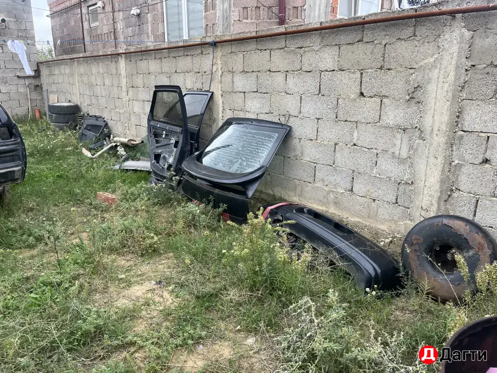 задние двери ваз 2112