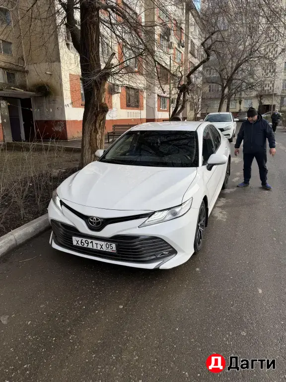 Toyota Camry, 2021 года