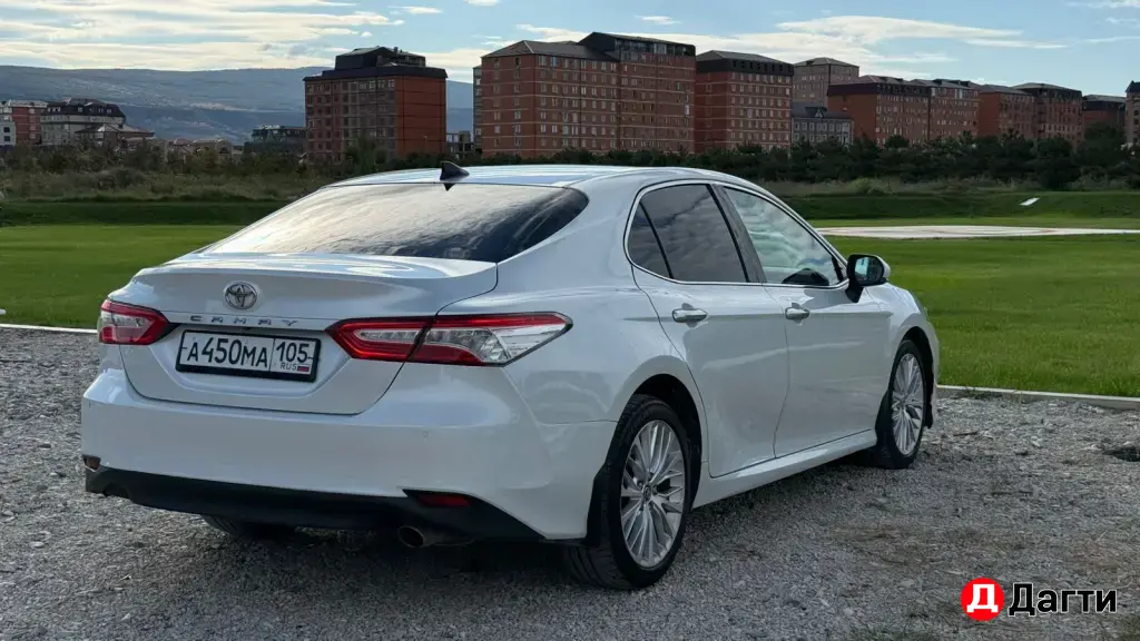 Toyota Camry, 2019 года