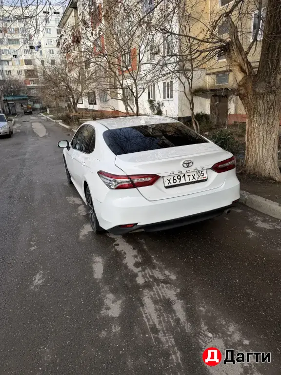 Toyota Camry, 2021 года