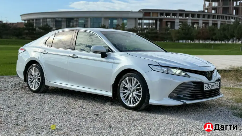 Toyota Camry, 2019 года