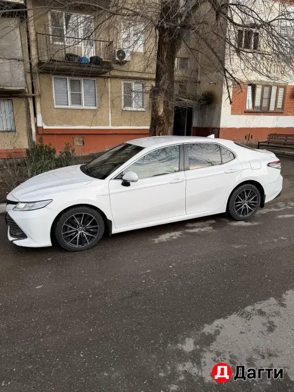 Toyota Camry, 2021 года