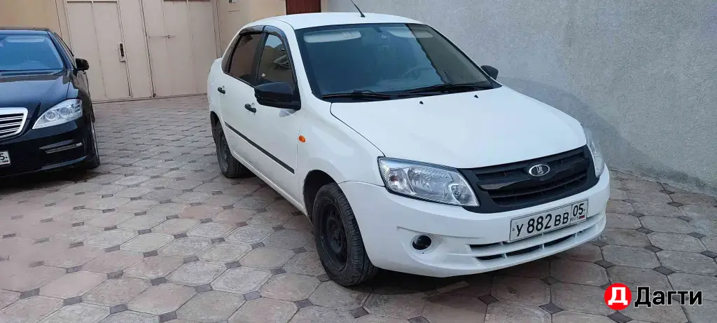 LADA (ВАЗ) Granta, 2013 года