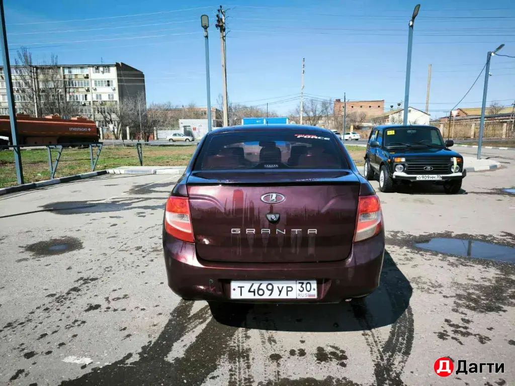 LADA (ВАЗ) Granta, 2013 года