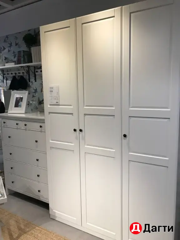 шкаф трехдверный