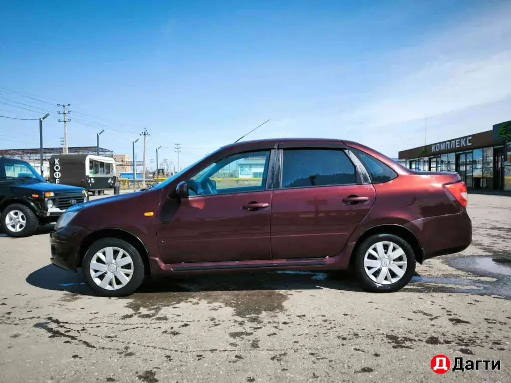 LADA (ВАЗ) Granta, 2013 года