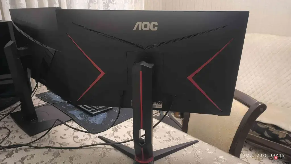 монитор AOC 27' 144hz FHD