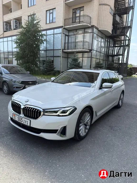 BMW 5 серии, 2021 года