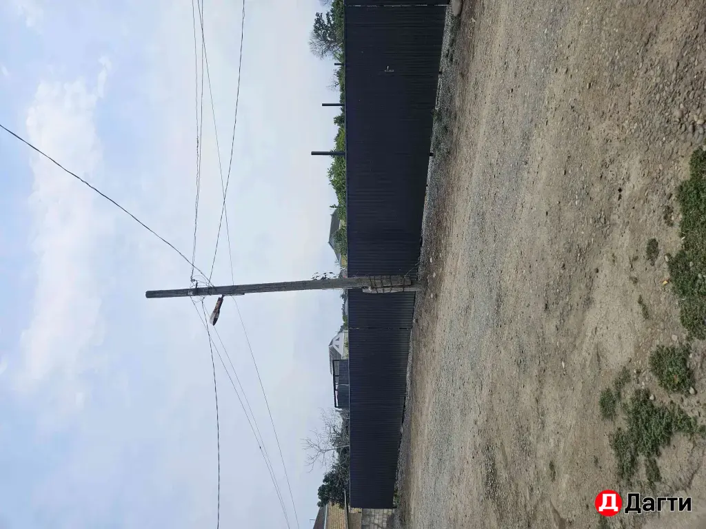ПРОДАЕТЬСЯ УЧАСТОК 10 СОТЫХ С БЫТОВКОЙ.