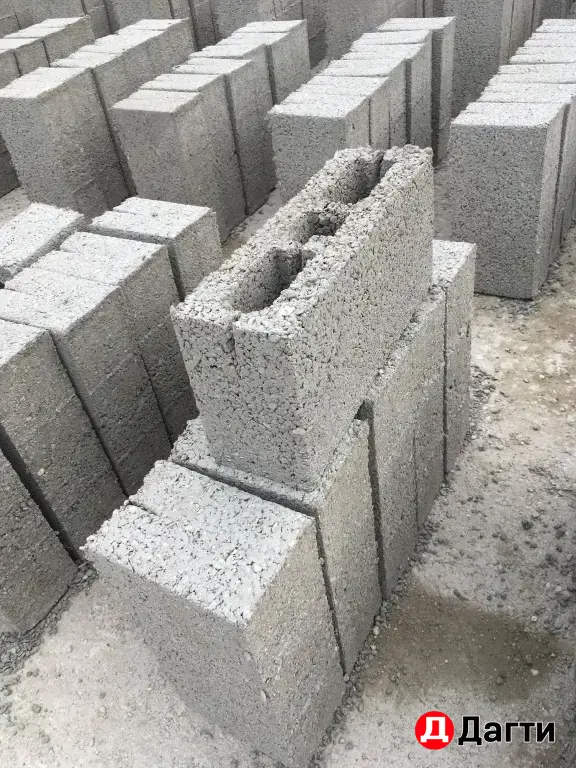 шлакоблок.